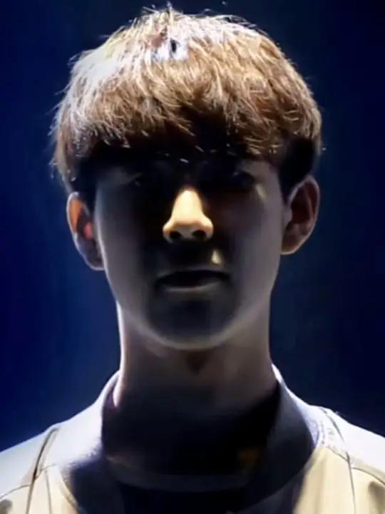 Aurora取消交易，r3salt与clax各回东家