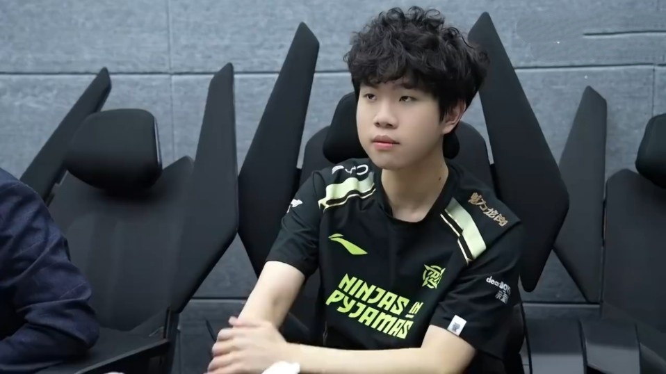 NAVI将面对 Vitality ， Spirit 将与 Mouz 在 Austin Major 2025季后赛中相遇